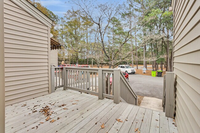 Building Photo - 7212 Windward Dr