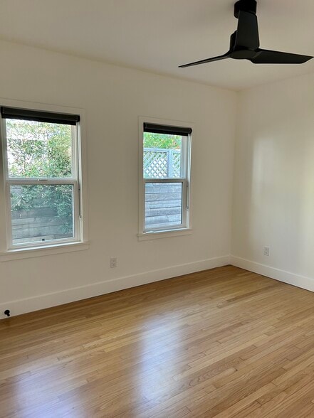 Building Photo - 4565 Estrella Ave