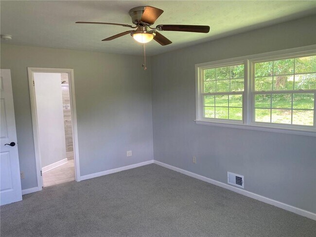 Building Photo - 2251 S Hairston Rd