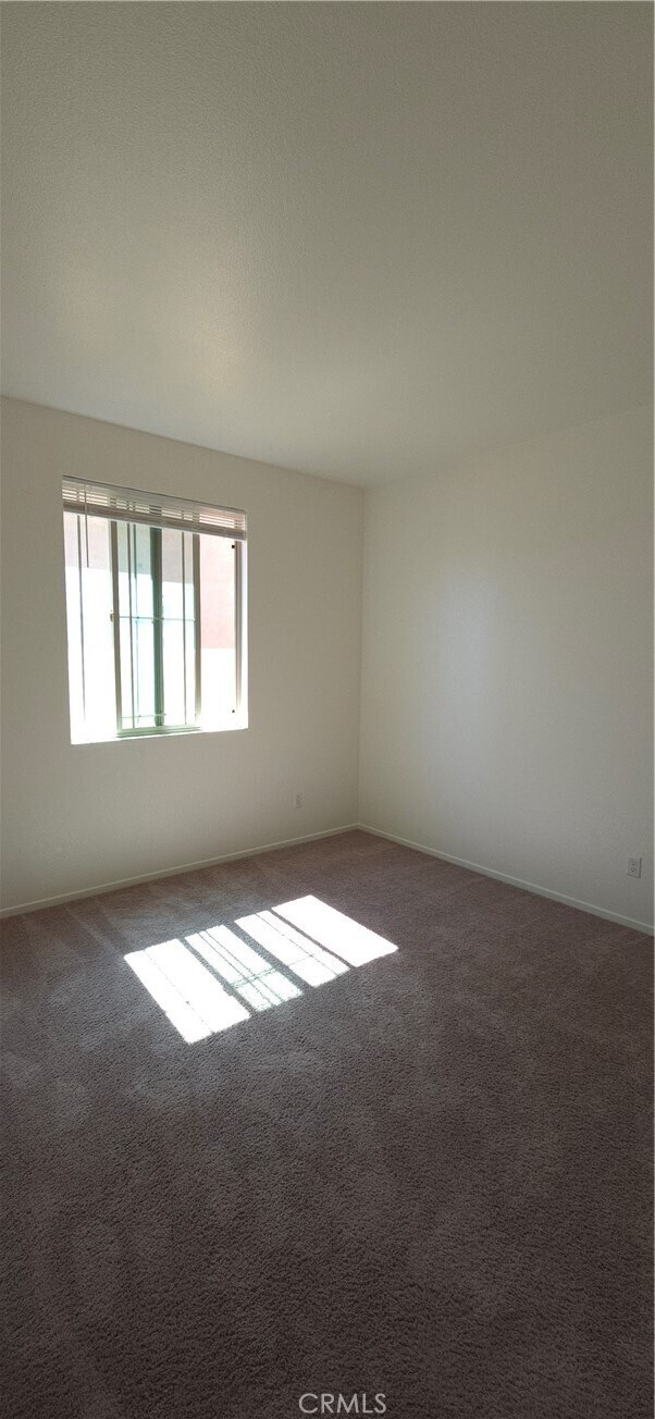 Building Photo - 3012 Sawmill Dr