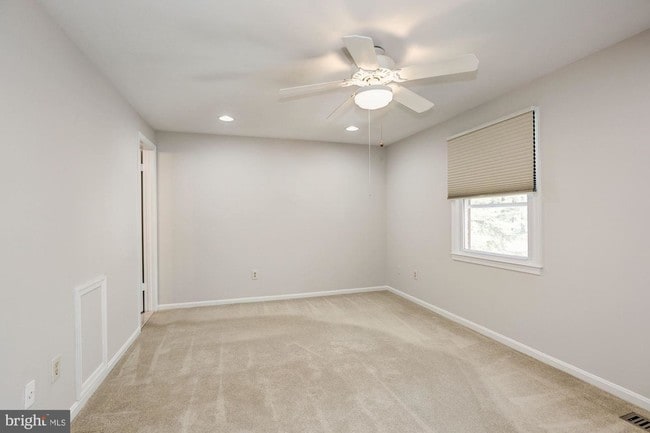Building Photo - 8231 Goldstream Ct
