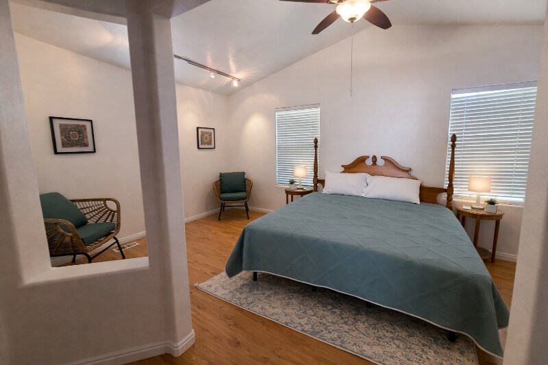 Building Photo - 991 N 2100 W