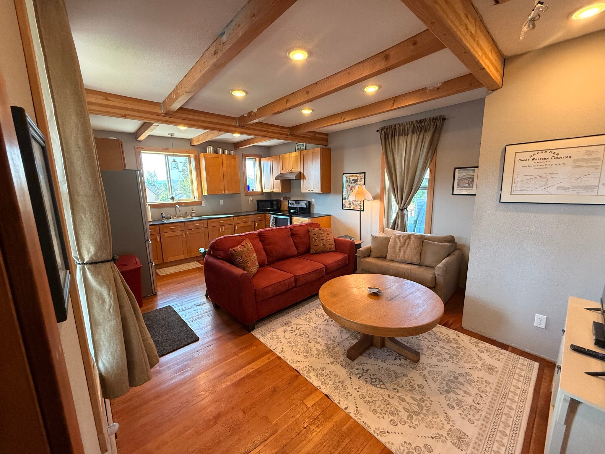 Building Photo - 215-1/2 N Emmett