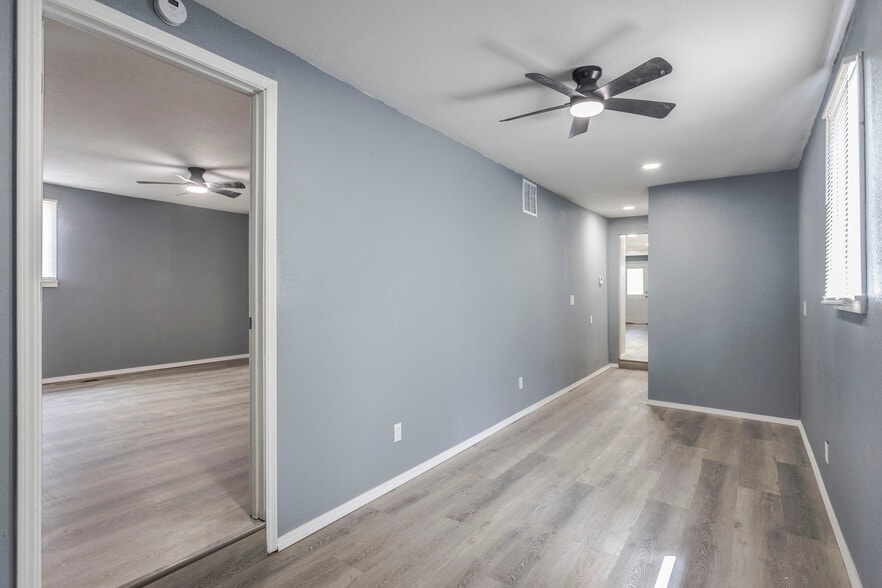 Utility Room - 1014 S Chester St