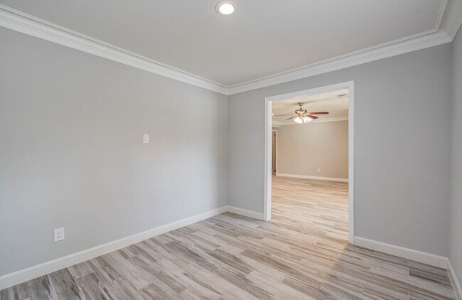Building Photo - 11403 Braewick Dr