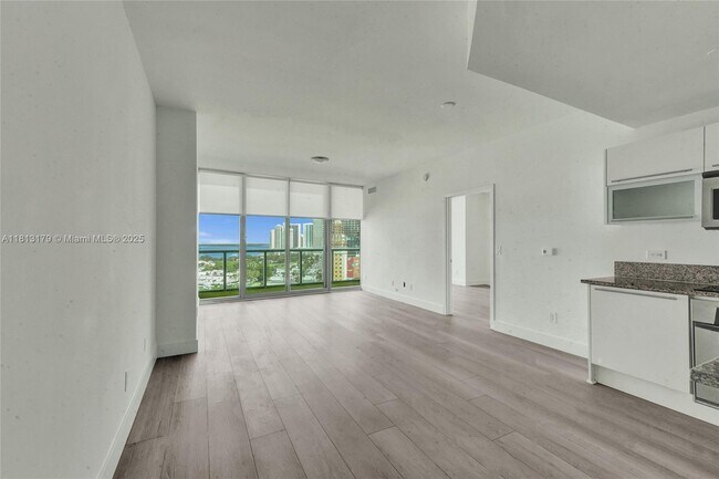 Building Photo - 888 Biscayne Blvd