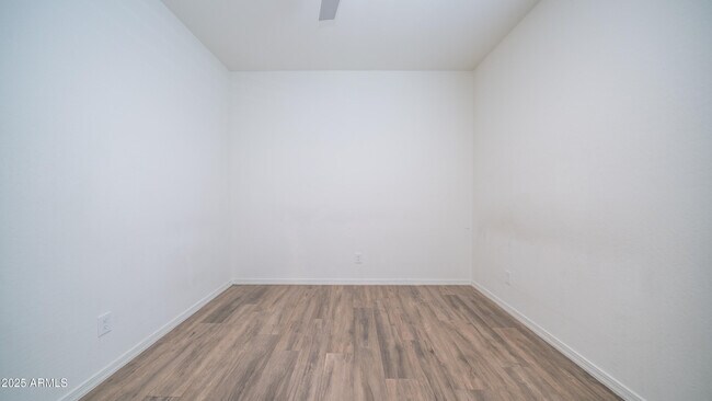 Building Photo - 10872 W Marshall Ave