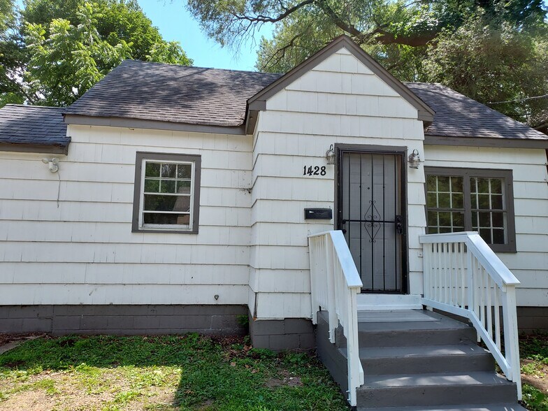 Primary Photo - 1428 Mulberry St