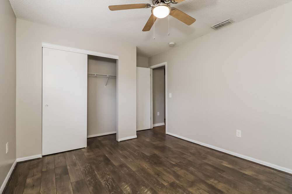 Building Photo - 8533 Gum Tree Ave