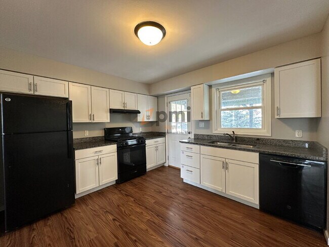 Building Photo - 6939 W 85th Ave