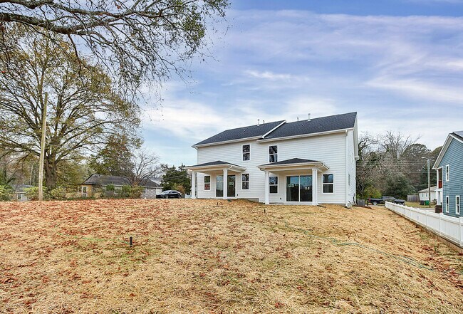 Building Photo - 2957 Ross Ave