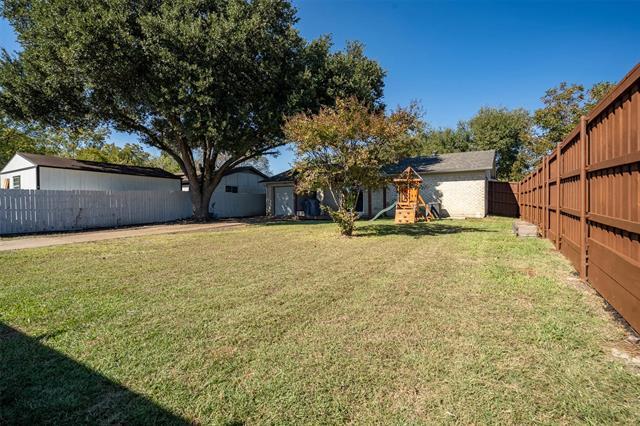 Building Photo - 810 Longbeach Dr