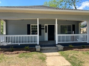 Building Photo - 627 W Northwest Blvd