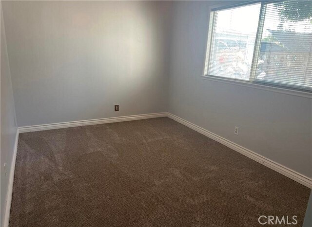 Building Photo - 8541 Orangewood Ave