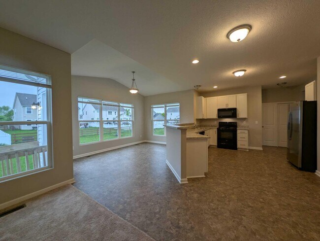 Building Photo - 535 Pagoda Loop