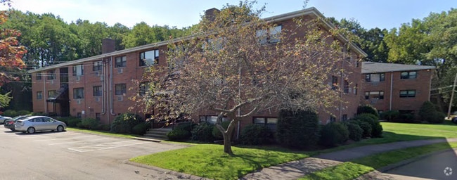 Building Photo - 288 Grove St