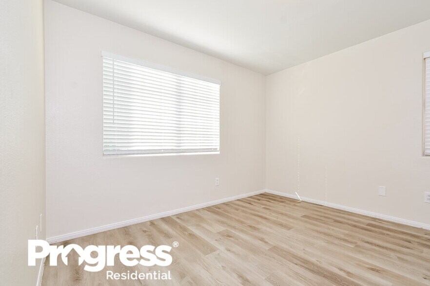 Building Photo - 5900 Taj Mahal Dr