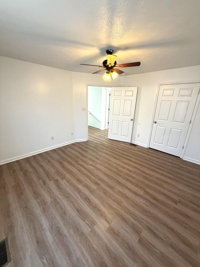 Building Photo - 2002 Brooklyn Blvd