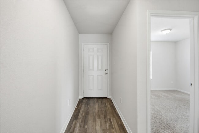 Building Photo - 15626 Del Norte Dr