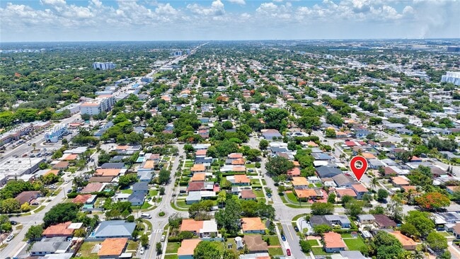 Building Photo - 500 SW 51st Ct