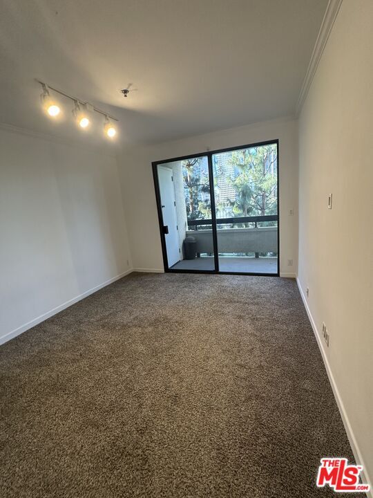 Building Photo - 2122 Century Park Ln