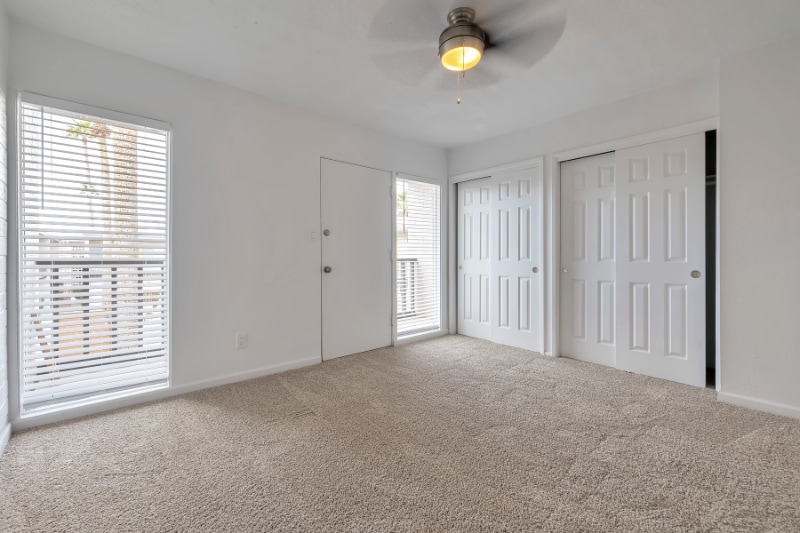 Building Photo - 1815 W Tuckey Ln