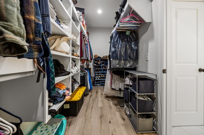 Building Photo - 346 Gun Club Dr