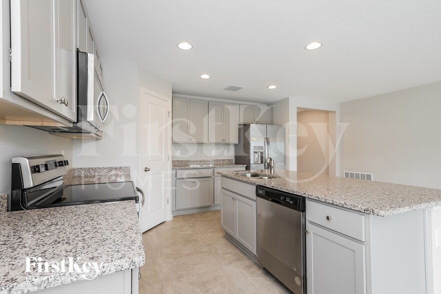 Building Photo - 135 Southern Breeze Lp