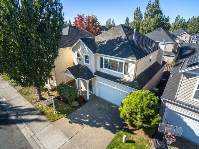 Building Photo - Beautiful Bethany 3 Bedroom Near Parks & Schools!