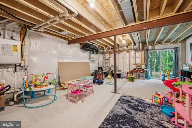 Building Photo - 81 Southwind Dr