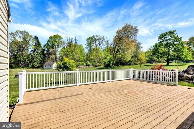 Building Photo - 1217 Caln Meetinghouse Rd