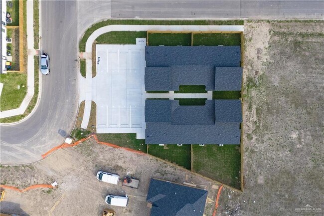 Building Photo - 30 Hidalgo Cir