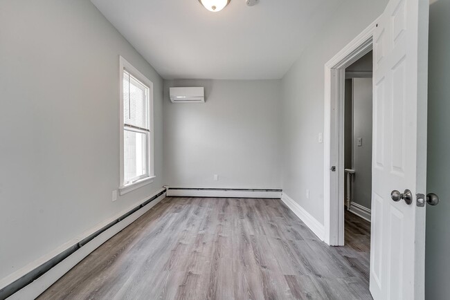 Building Photo - 214 Olean Ave