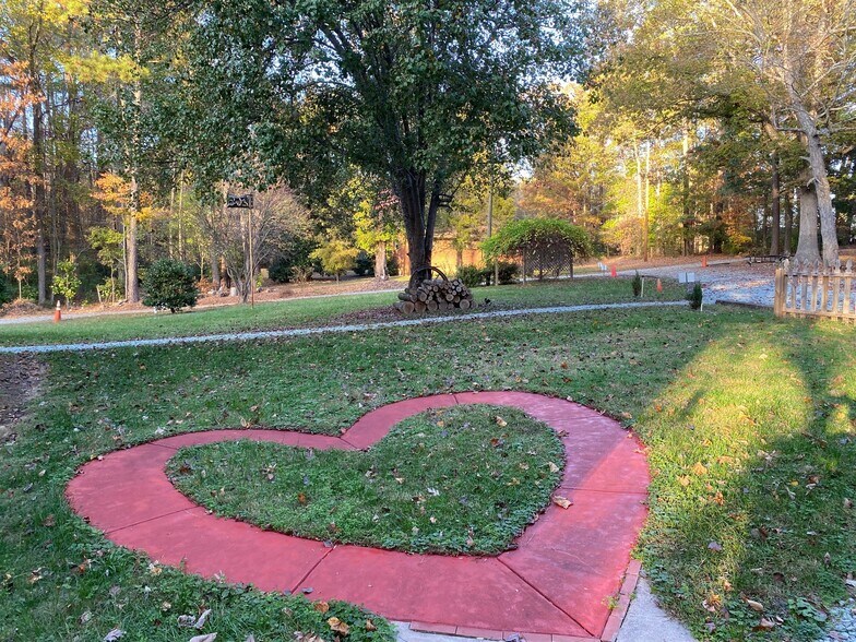 Building Photo - 1302 Ed Cook Rd