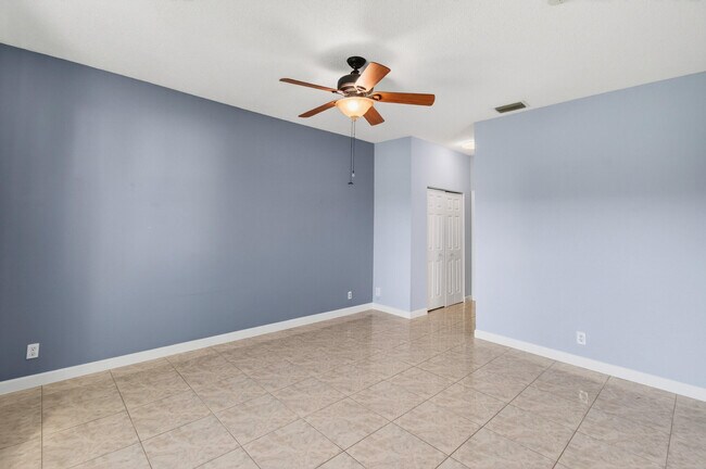 Building Photo - 3162 Via Poinciana