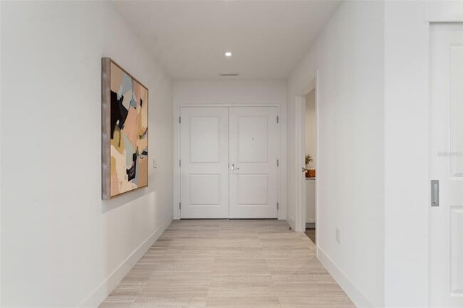 Building Photo - 3015 S Ysabella Ave