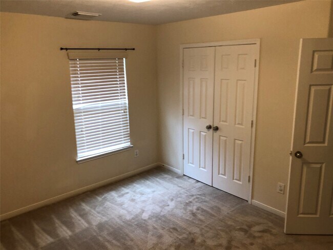 Building Photo - 18019 Timerwalk Ln