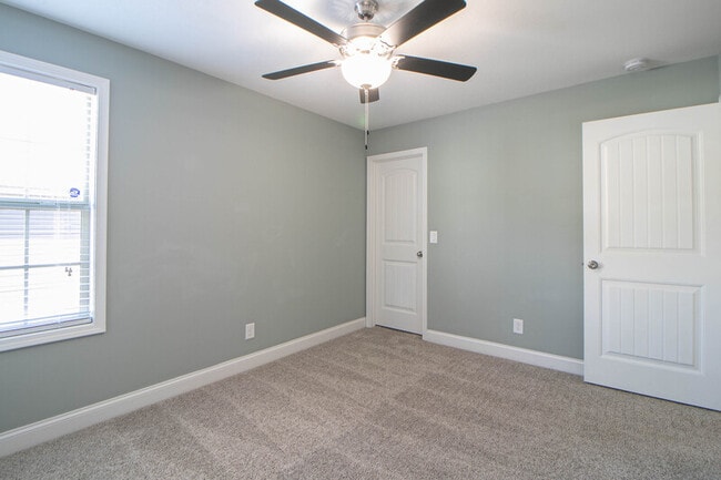 Building Photo - 1201 Morstead Dr