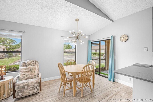 Building Photo - 2826 Stoneway Ln