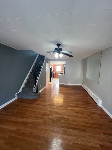 Building Photo - 2500 S Alder St