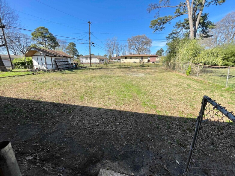 Building Photo - 516 Hayes St