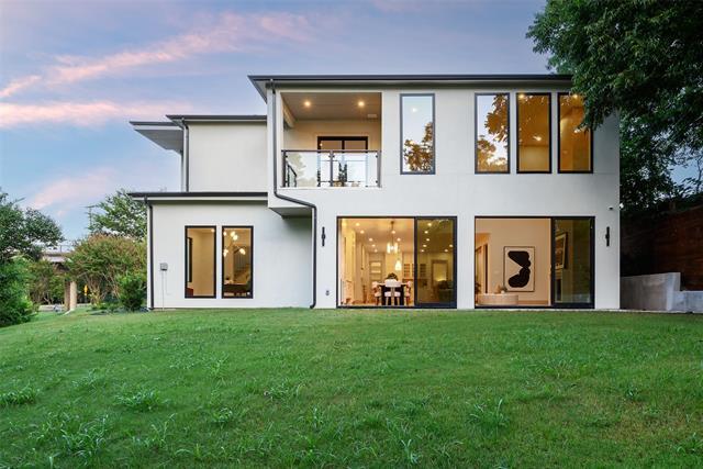 Building Photo - 6984 Santa Barbara Dr