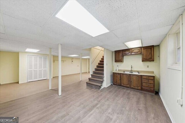 Building Photo - 8435 E Campbellton St