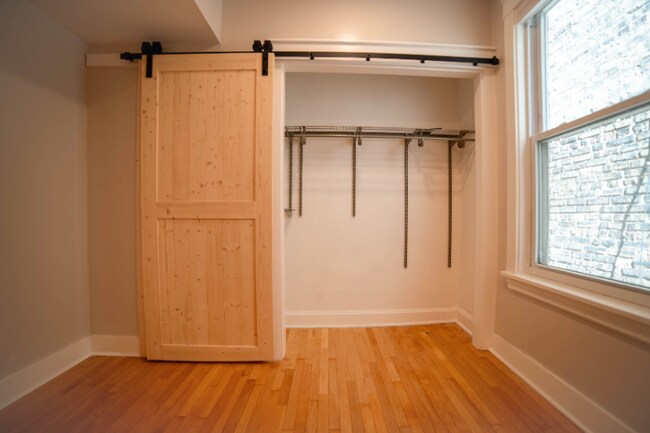 Building Photo - 2923 N Whipple St