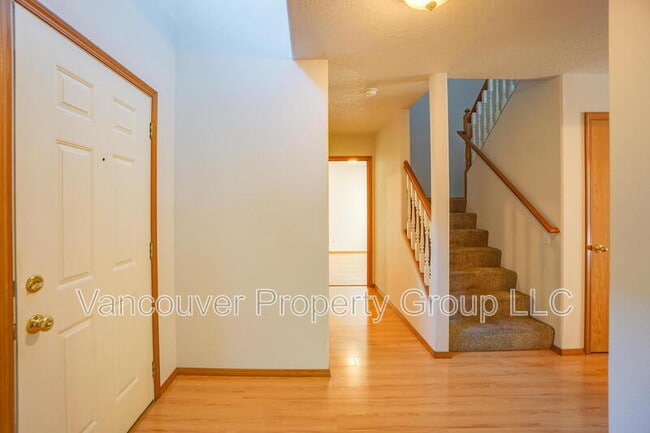 Building Photo - 6416 NE 163rd Ave