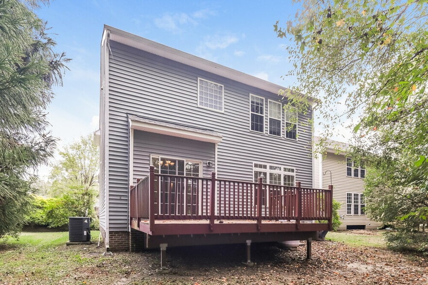 Building Photo - 8173 Rolling Glenn Dr