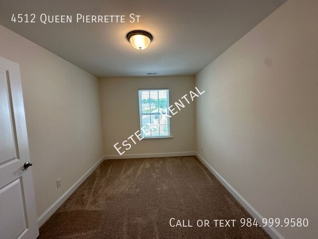 Building Photo - 4512 Queen Pierrette St