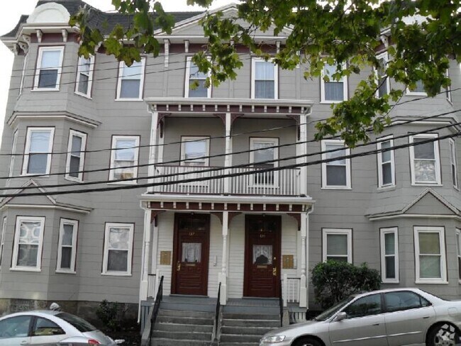 Building Photo - 135 Paul Gore St