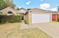 Building Photo - 210 Ridgecrest Dr