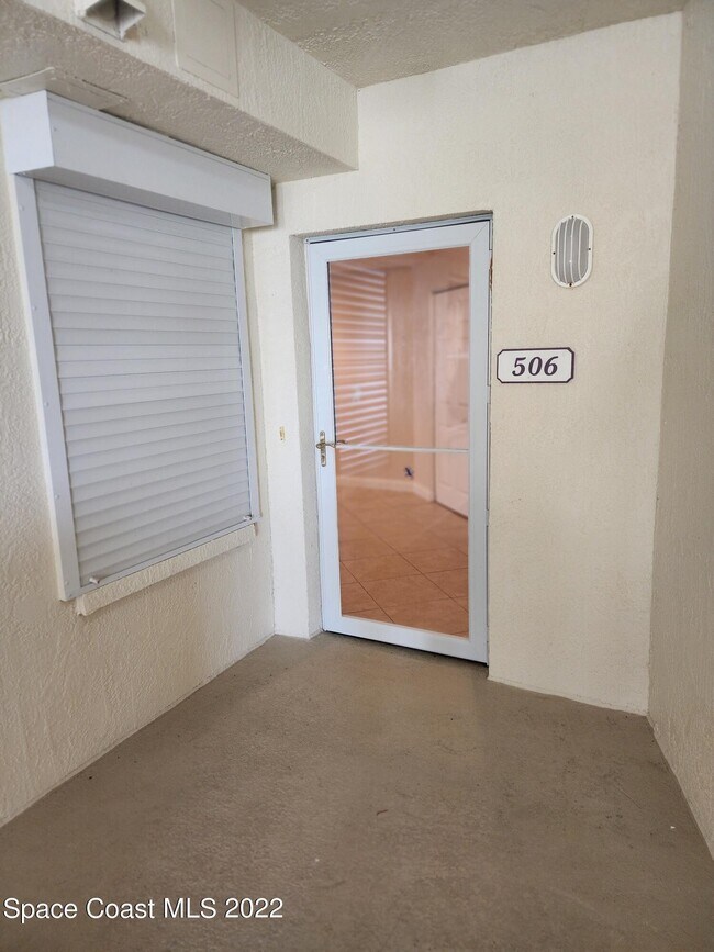 Building Photo - 703 Solana Shores Dr